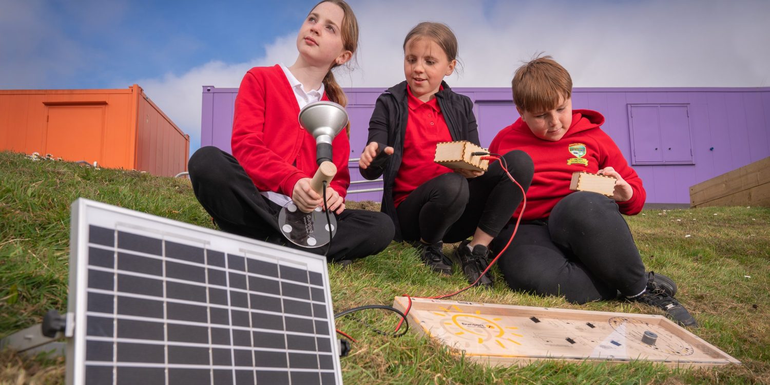 Make our communities the new power hubs, says Future Generations Commissioner, as he urges Wales to double ambition for community energy