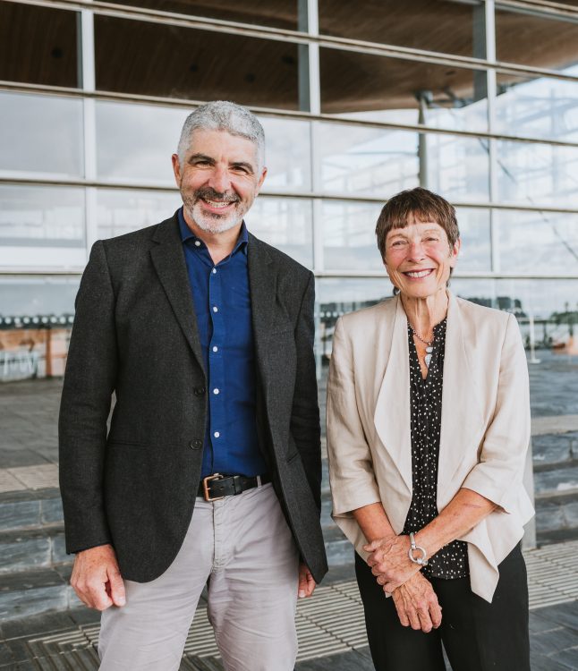 Comisiynydd Cenedlaethau’r Dyfodol yn ymuno â galwadau am ddiweddariad sero net gan Lywodraeth Cymru – blwyddyn ar ôl i adroddiad pwysig annog gweithredu dros gymunedau